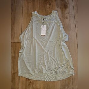 NWT CALIA by Carrie Underwood Women’s Soft Green Wedge Relaxed Drape Tank Sz L